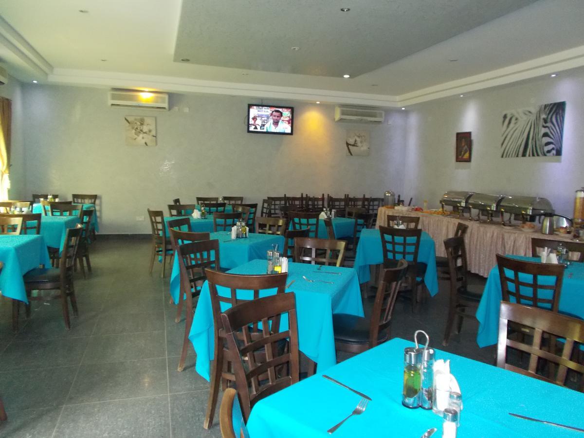 Keren Hotel Juba ภายนอก รูปภาพ