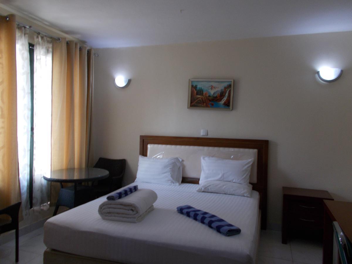 Keren Hotel Juba ภายนอก รูปภาพ