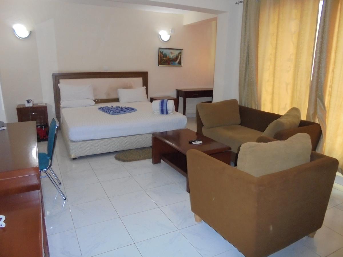 Keren Hotel Juba ภายนอก รูปภาพ